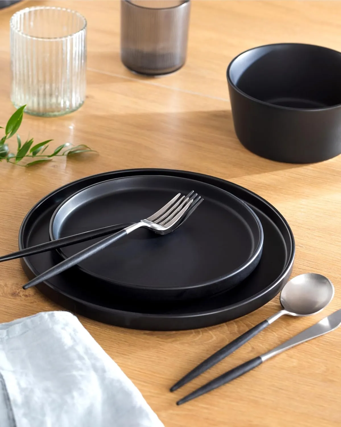 Dinner Plates Set of 8, 10.5" Stoneware Plates, Stylish Plates, Dinner Plates Ceramic, Dishwasher and Microwave Safe Matte Black Ceramic Plates
