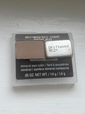 Driftwood M K Mineral Eye Color Eyeshadow