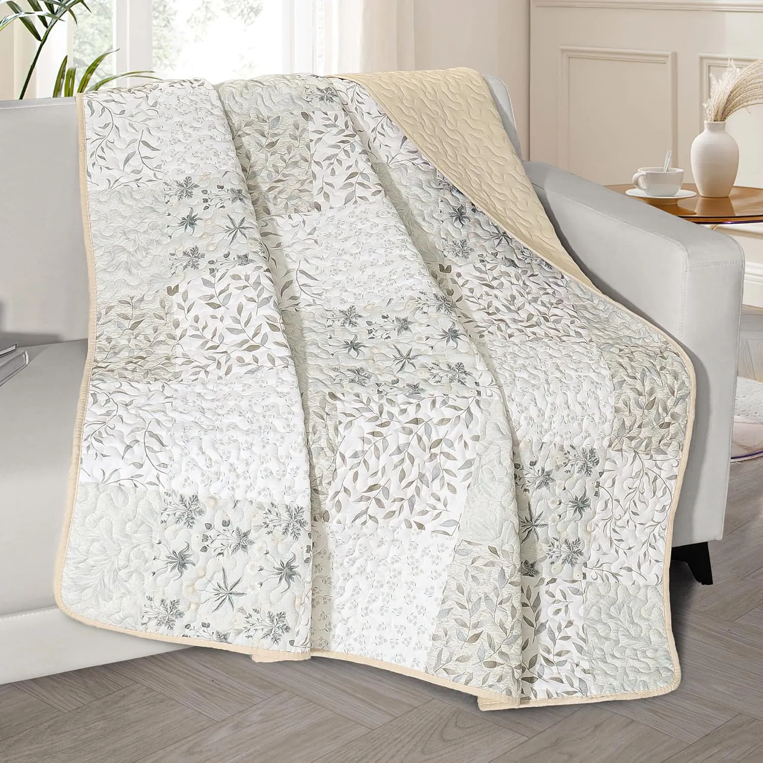 Exclusivo Mezcla Microfiber Boho Patchwork Pattern Quilted Throw Blanket for Bed/Couch/Sofa, Reversible Summer Versatile Lap Quilt Throws Soft and Lightweight (50"x 60", Grey)