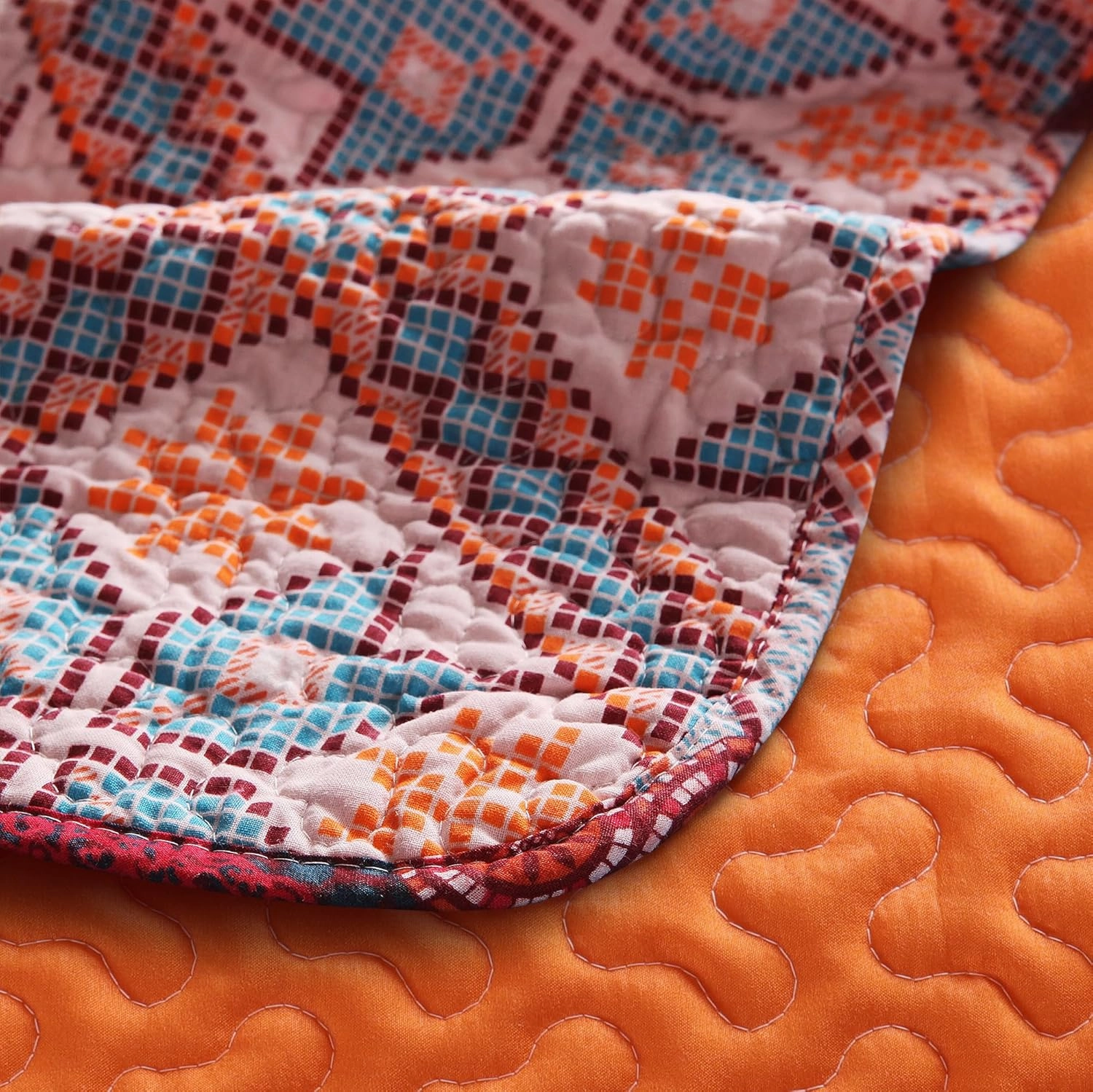 Exclusivo Mezcla Reversible Microfiber Boho Striped Pattern Quilted Throw Blanket for Bed/Couch/Sofa, Reversible Summer Versatile Lap Throws Soft and Lightweight (50"x 60", Bohemian Red and Orange)