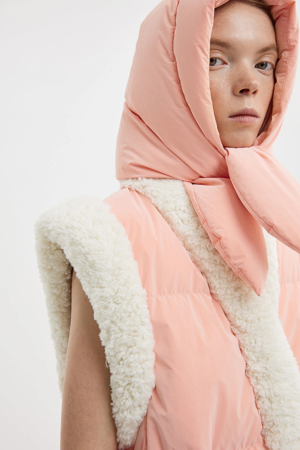 Keptar Vest Powder Peach