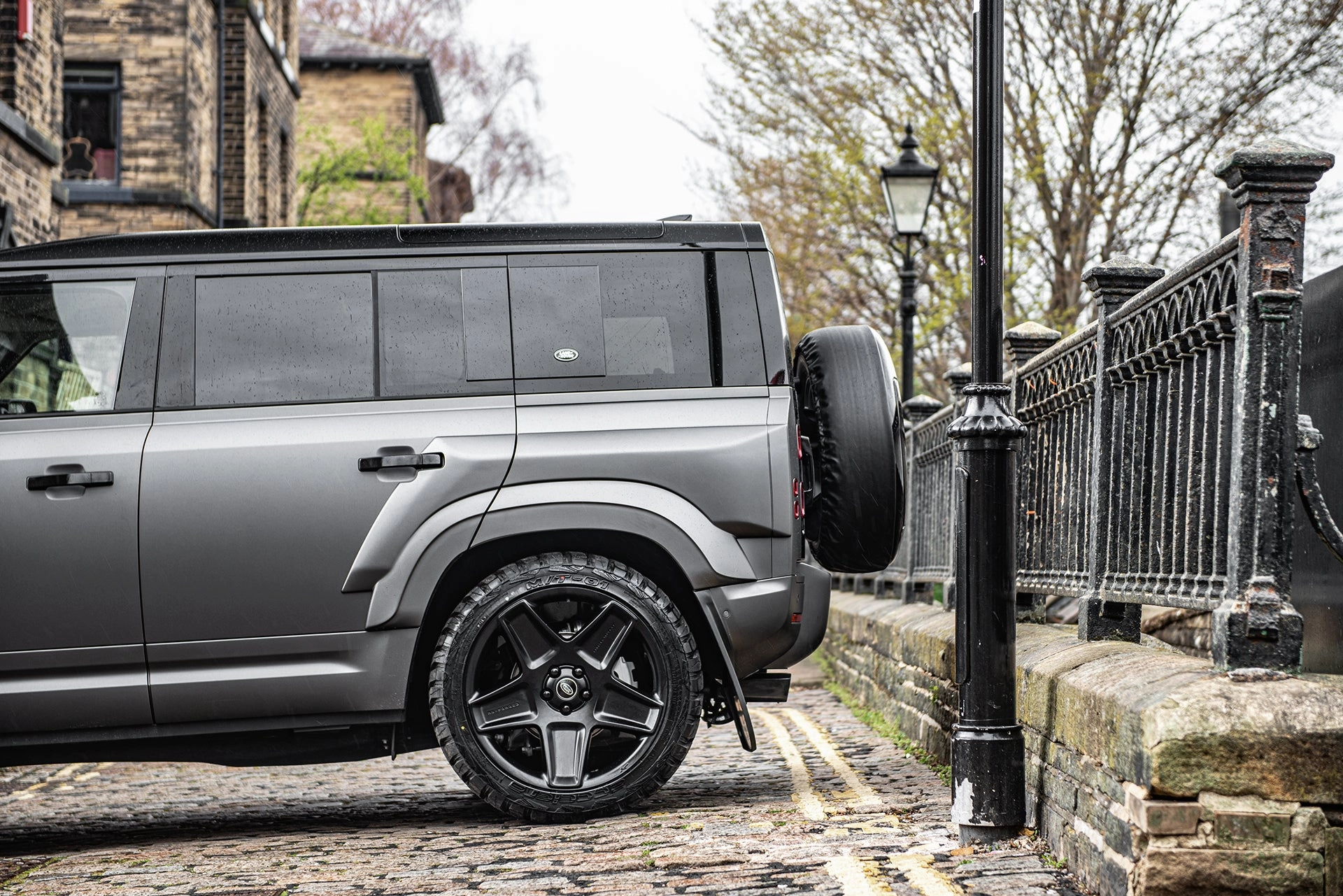 Land Rover Defender 110  Wide Body