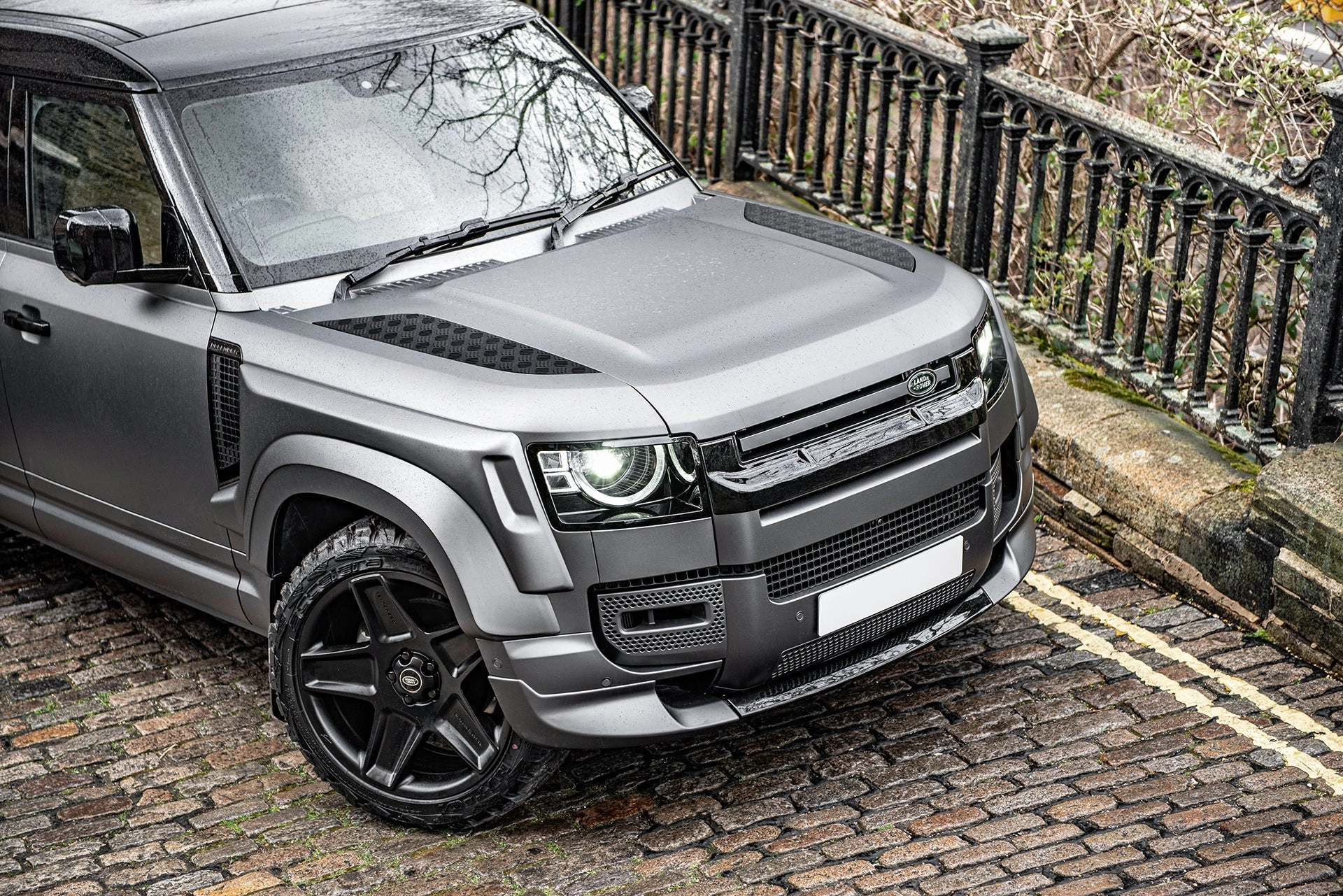 Land Rover Defender 110  Wide Body