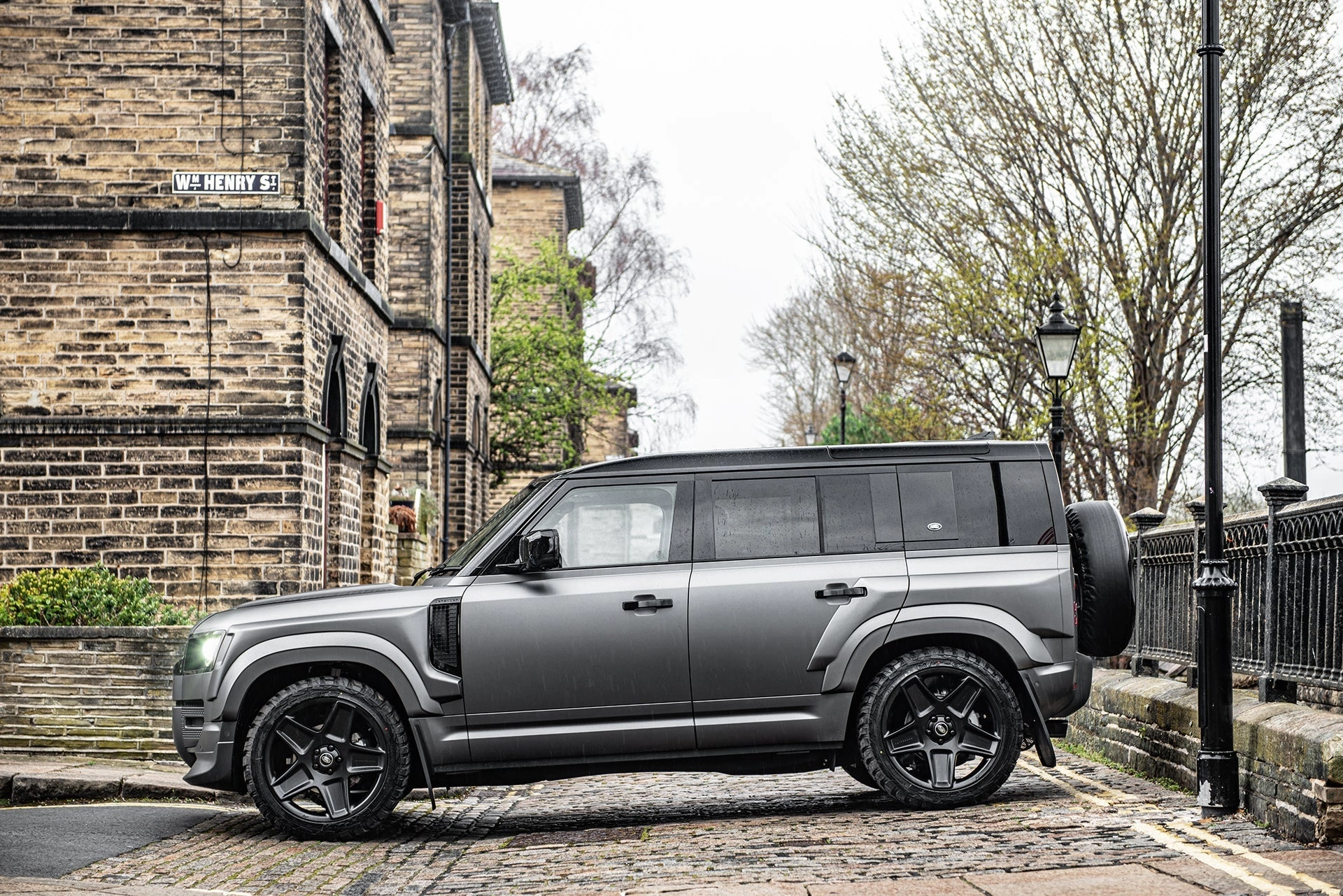 Land Rover Defender 110  Wide Body