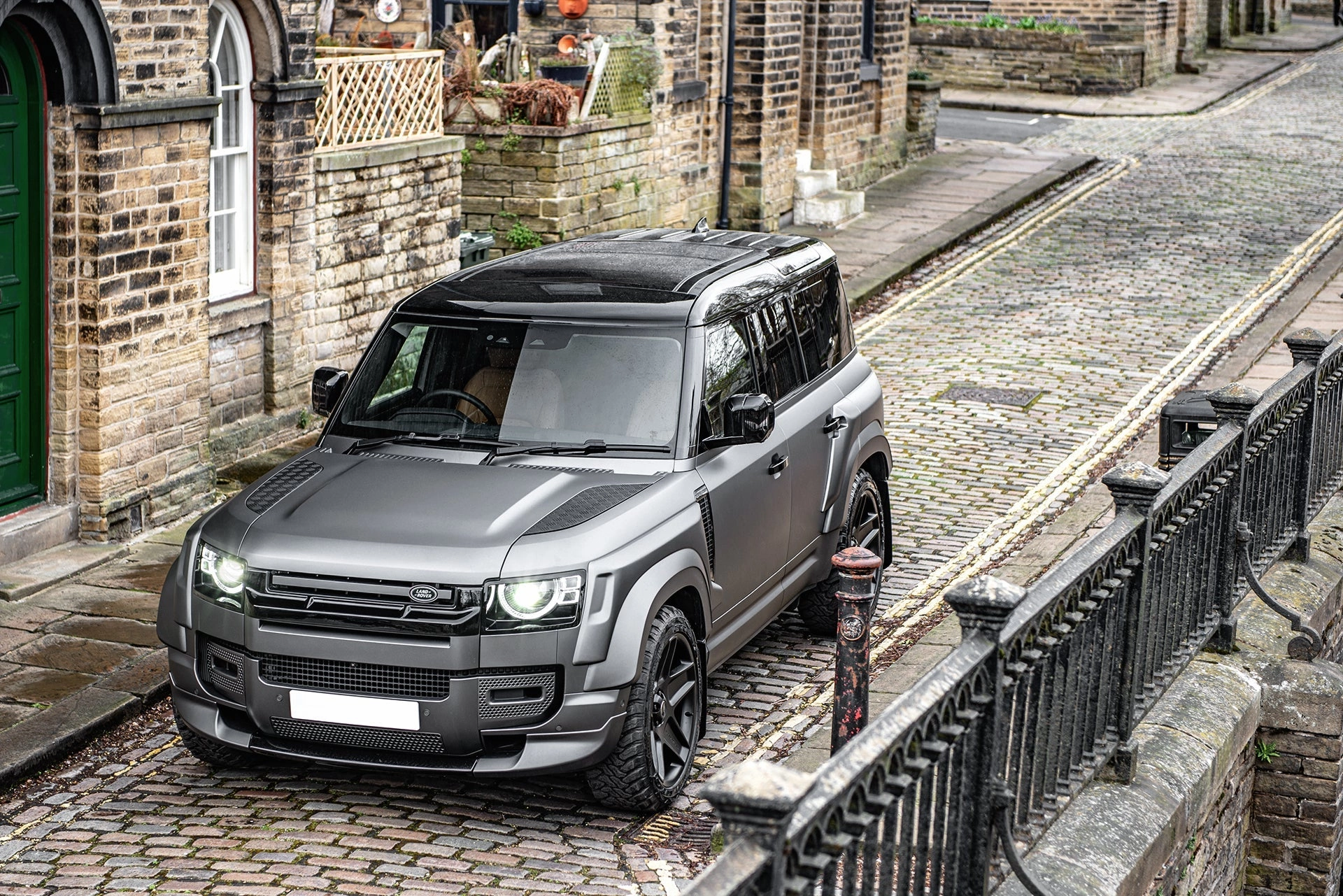 Land Rover Defender 110  Wide Body