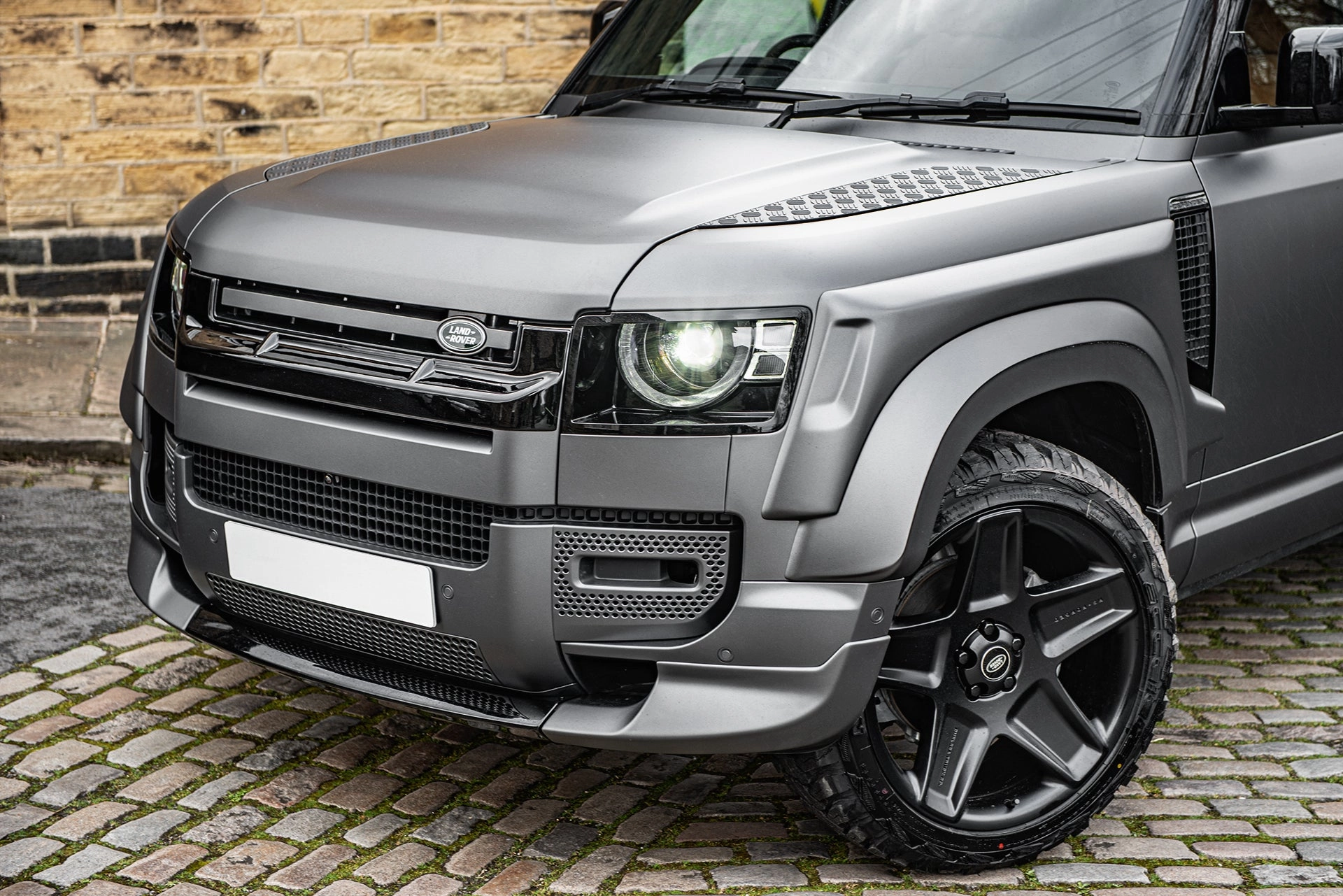 Land Rover Defender 110  Wide Body