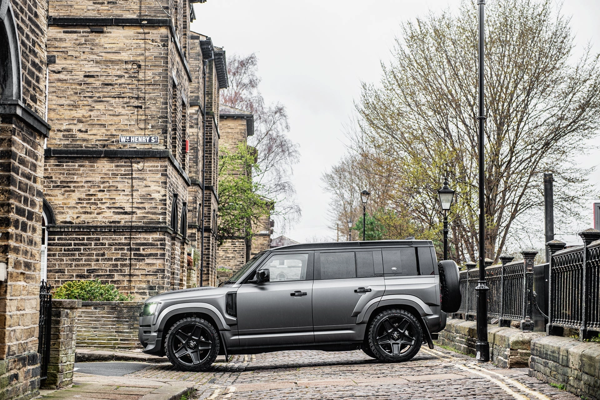 Land Rover Defender 110  Wide Body