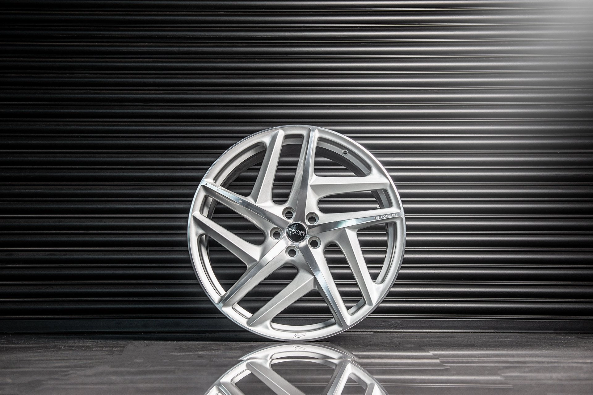Land Rover Defender (2020-Present) Type 52 RS-Forged Alloy Wheels