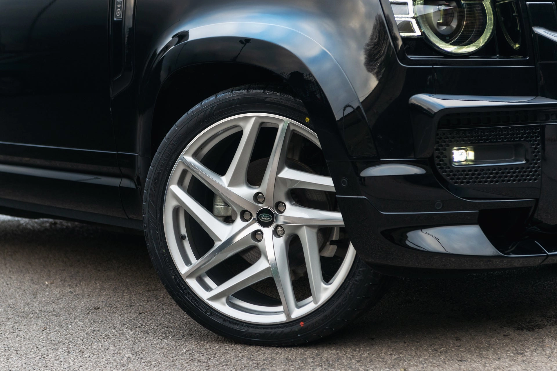 Land Rover Defender (2020-Present) Type 52 RS-Forged Alloy Wheels