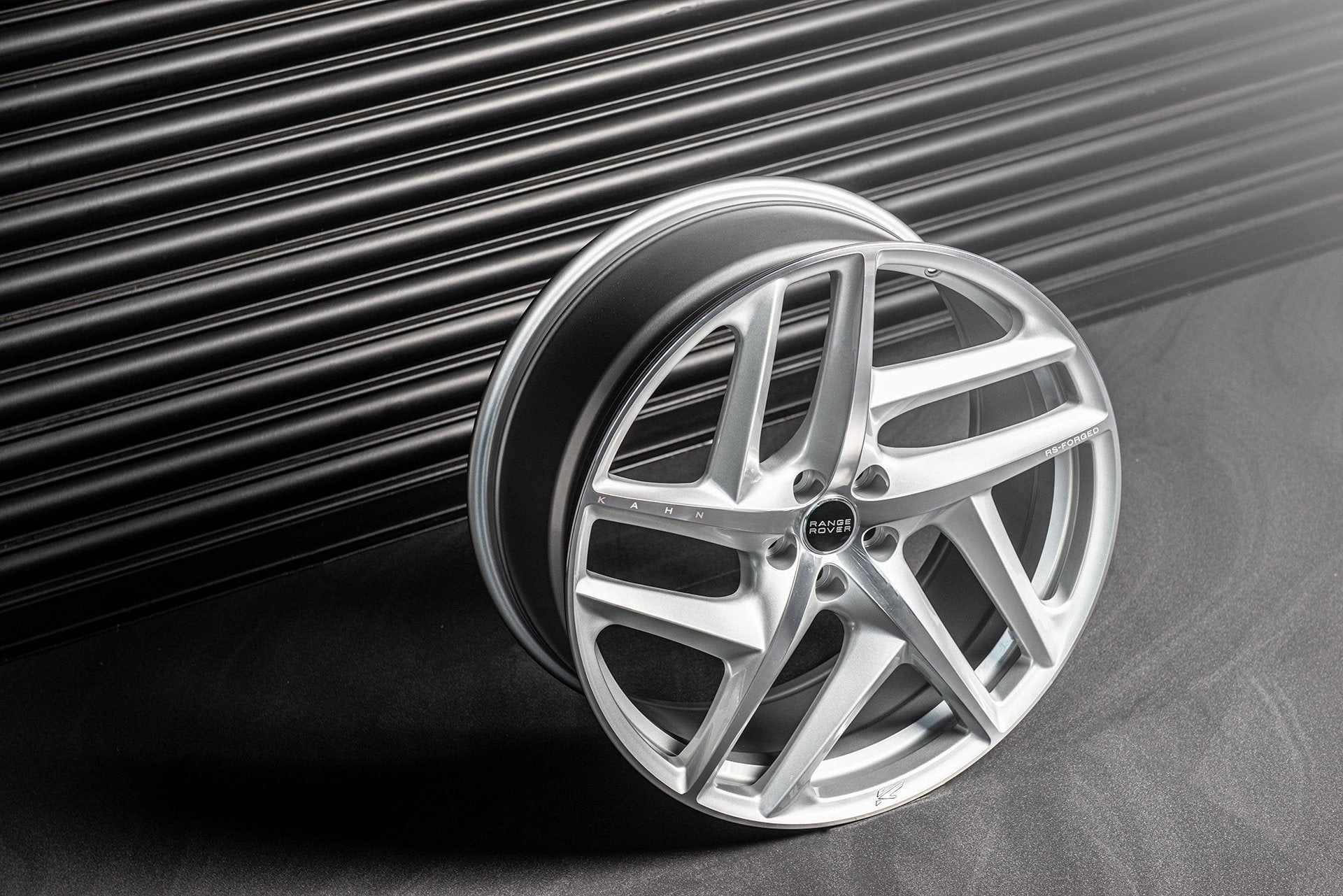 Land Rover Defender (2020-Present) Type 52 RS-Forged Alloy Wheels