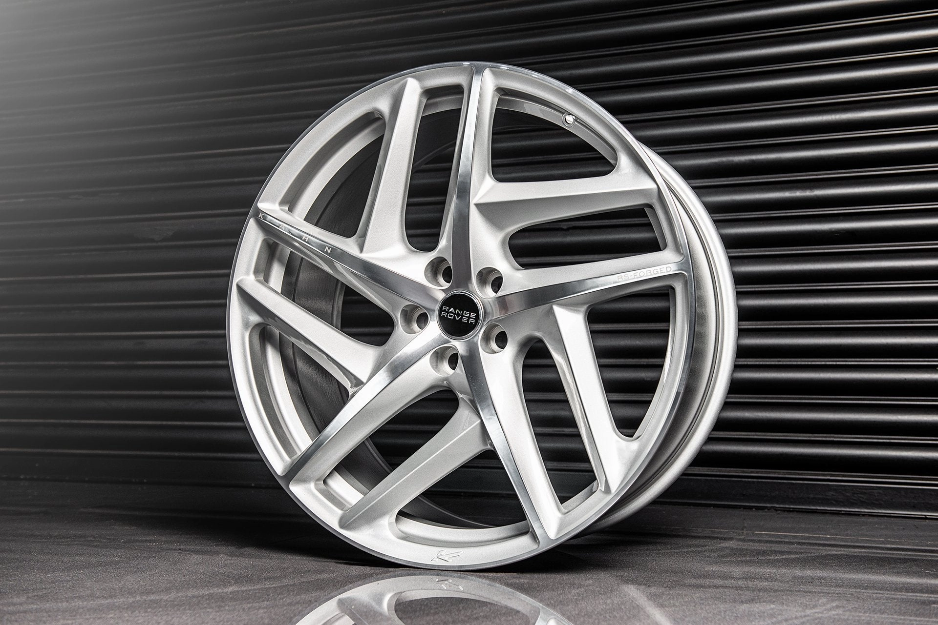 Land Rover Defender (2020-Present) Type 52 RS-Forged Alloy Wheels