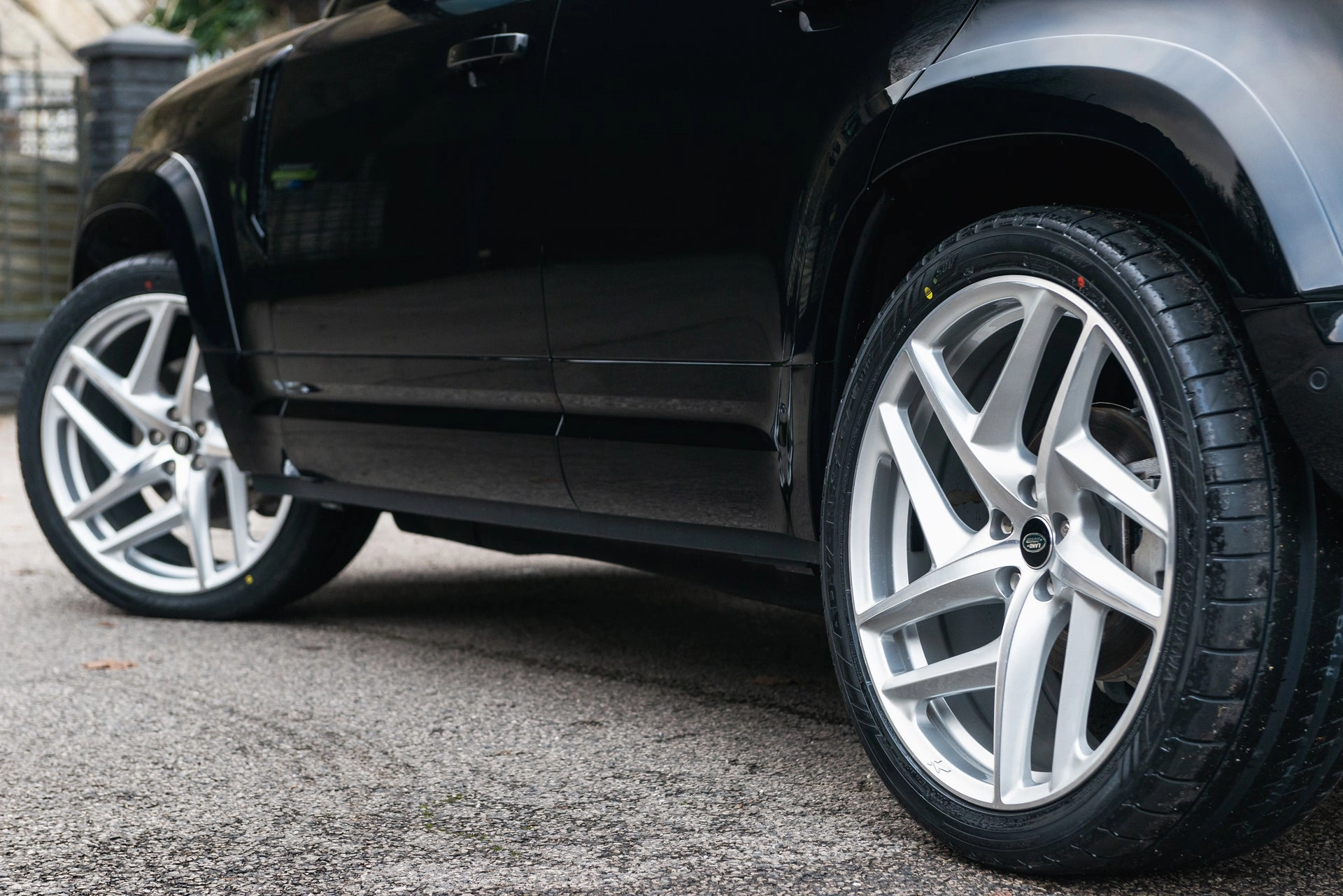 Land Rover Defender (2020-Present) Type 52 RS-Forged Alloy Wheels