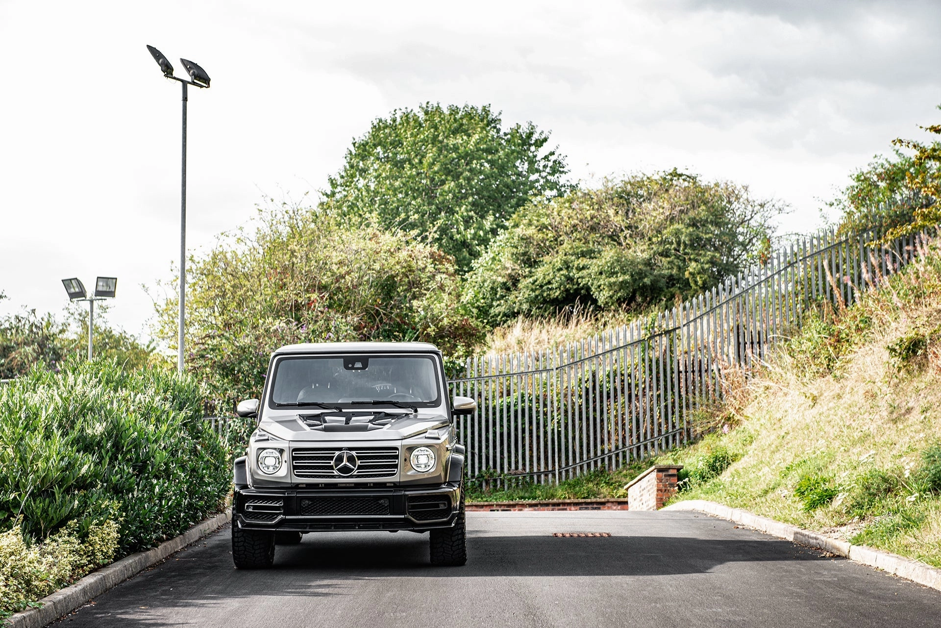 Mercedes-Benz G-wagon - Silver Exterior