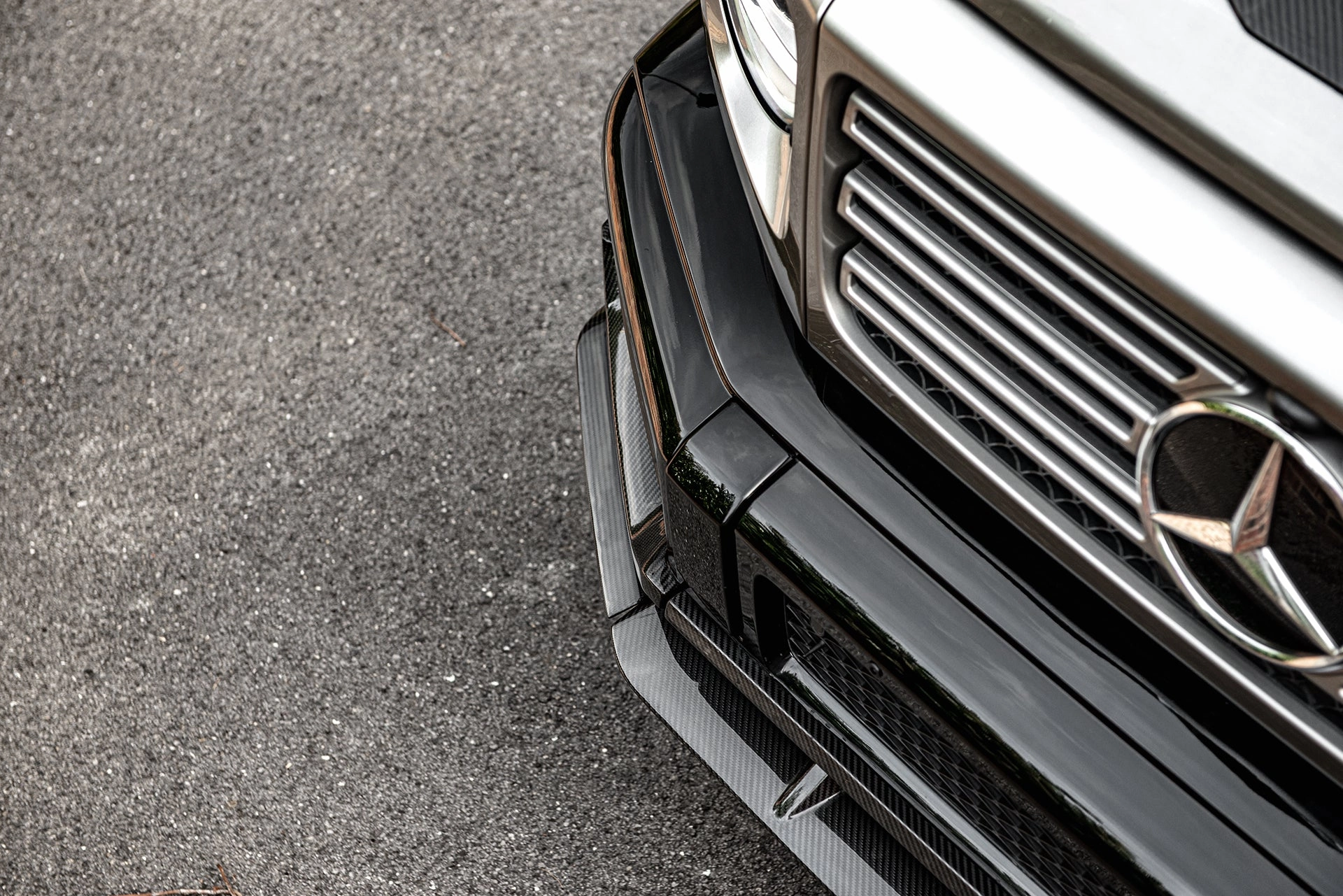 Mercedes-Benz G-wagon - Silver Exterior