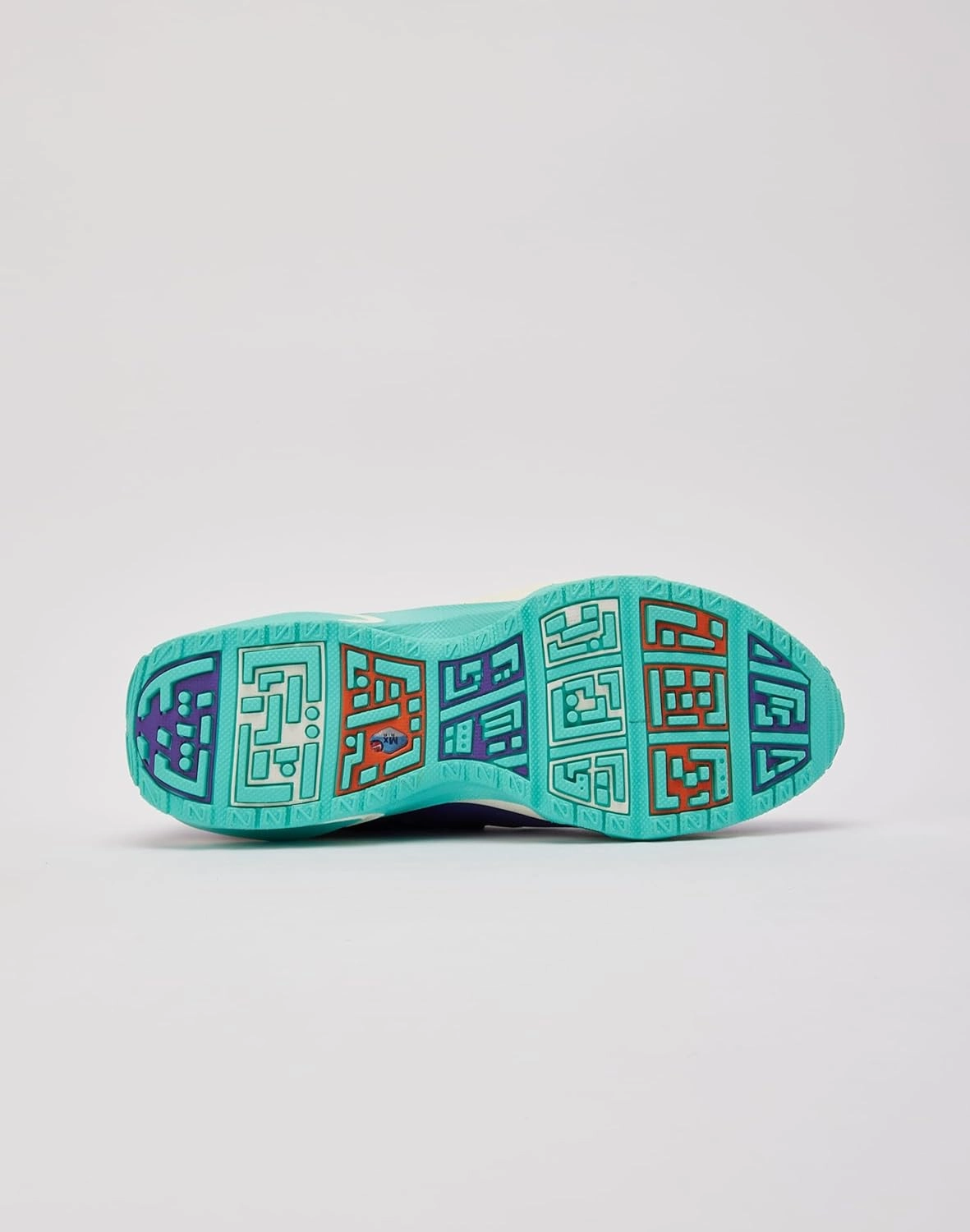 Nike Air Max SNDR 'Doernbecher Freestyle' (IB6068-920, Multi) Size 11.5