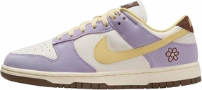 NIKE Women's W Dunk Low, Lilac Bloom Soft Yellow Sail, 5.5