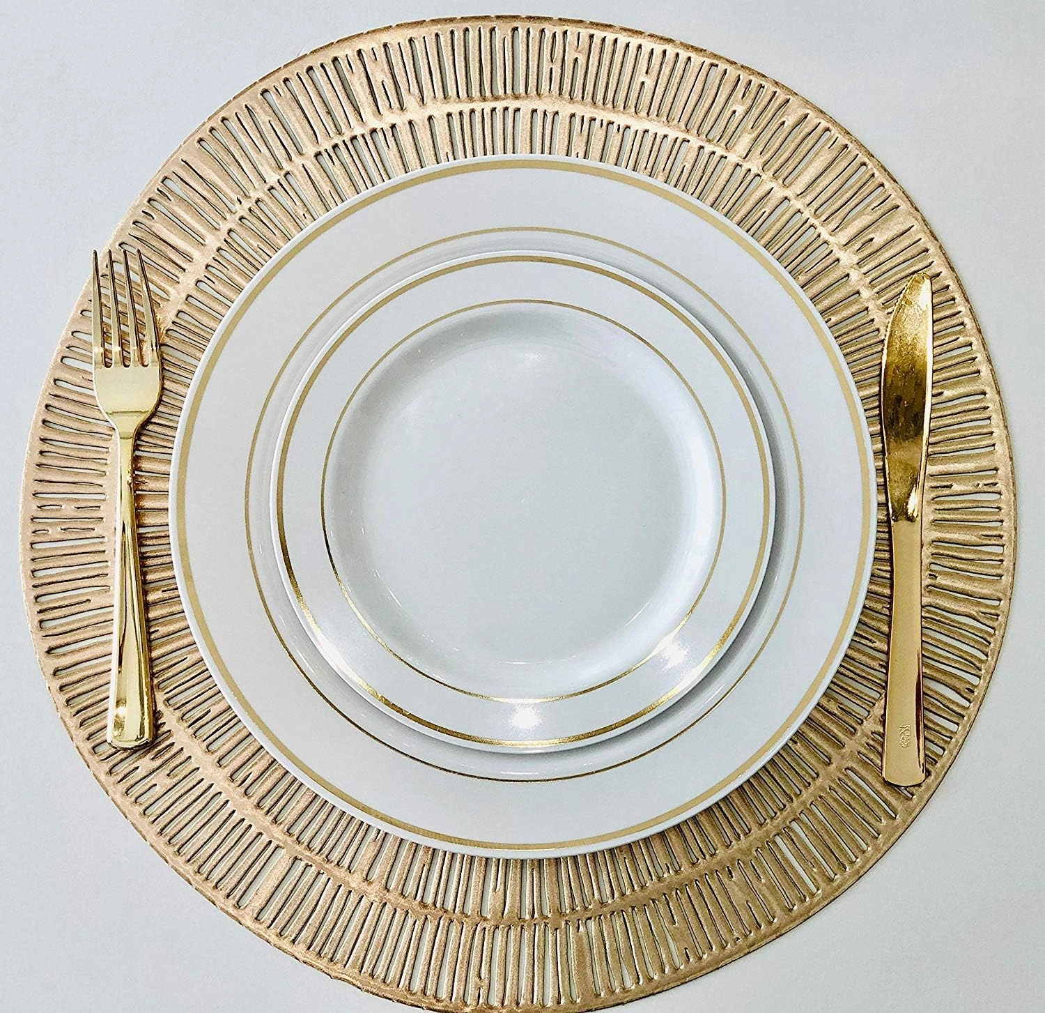 OCCASIONS 120 Plates Pack Heavyweight Premium Disposable Plastic Plates Set Bundle (60 x 10.5'' Dinner   60 x 6'' Cake plates) (White with Gold Rim)