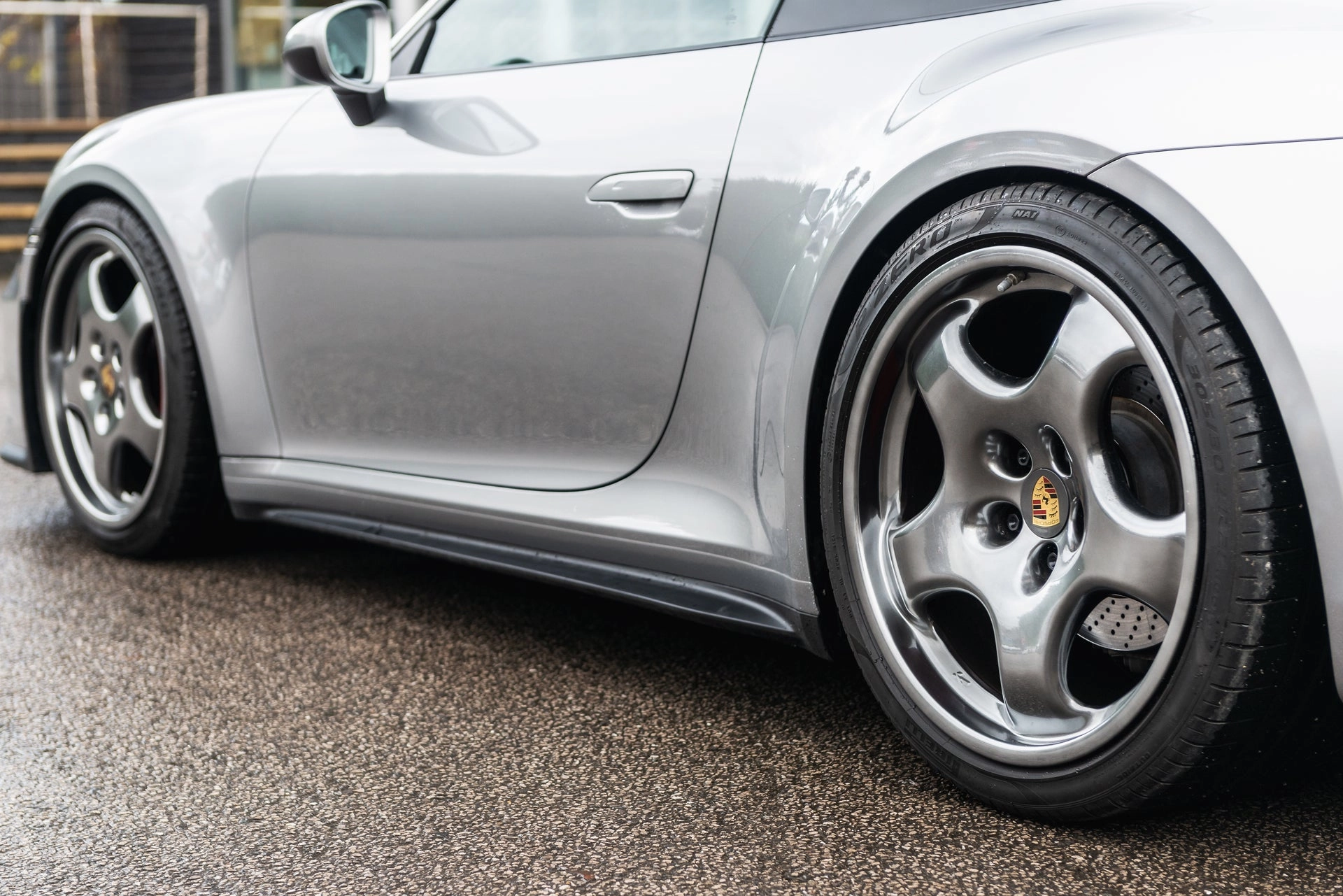 Porsche Targa 992 - Silver Exterior