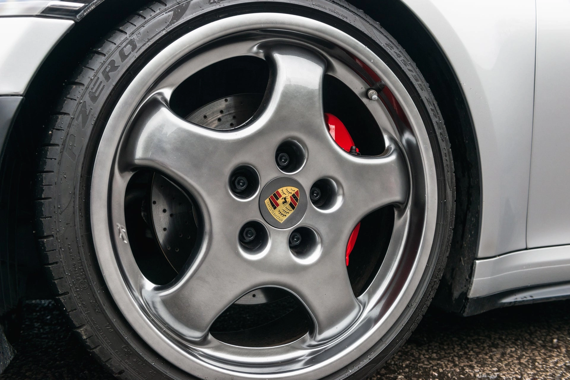 Porsche Targa 992 - Silver Exterior
