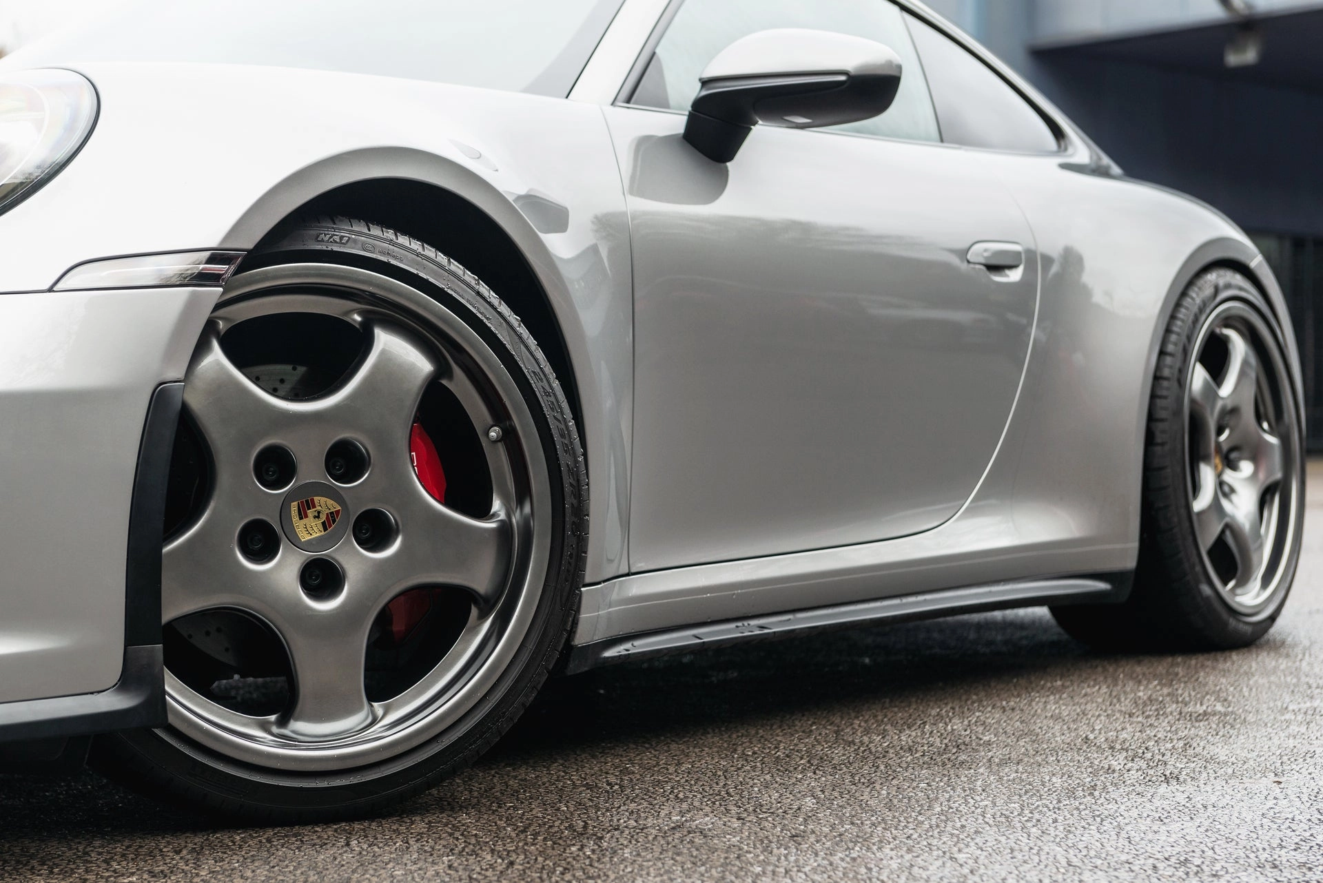 Porsche Targa 992 - Silver Exterior