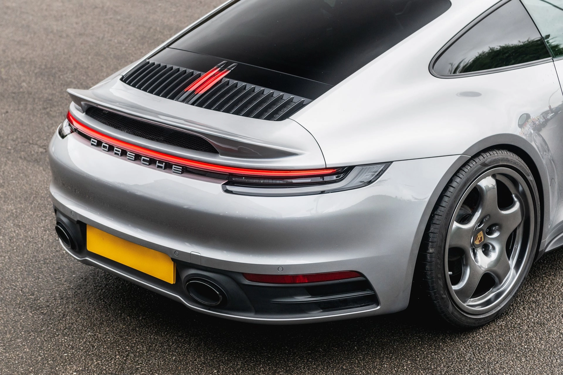 Porsche Targa 992 - Silver Exterior