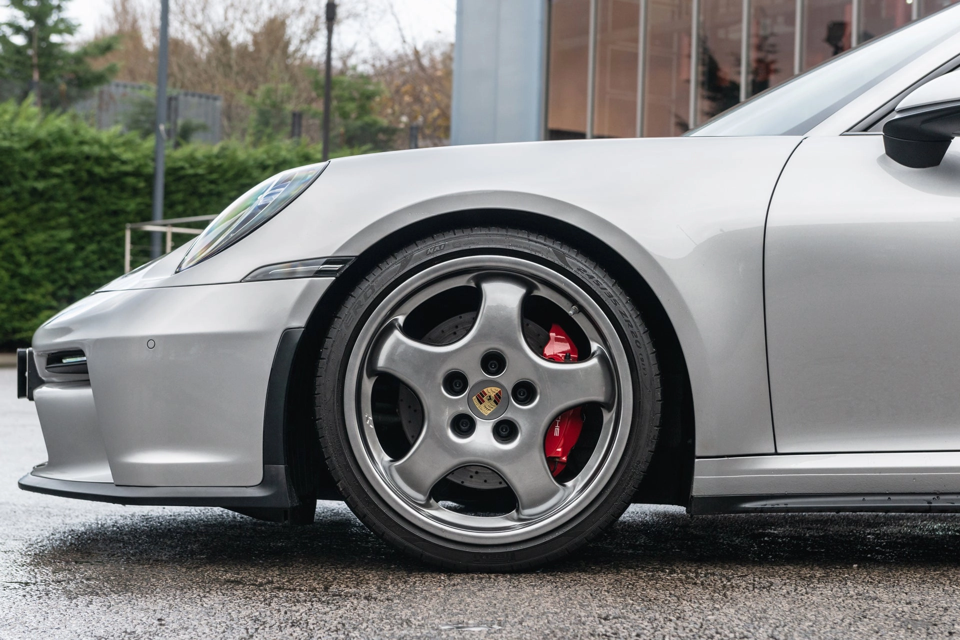 Porsche Targa 992 - Silver Exterior