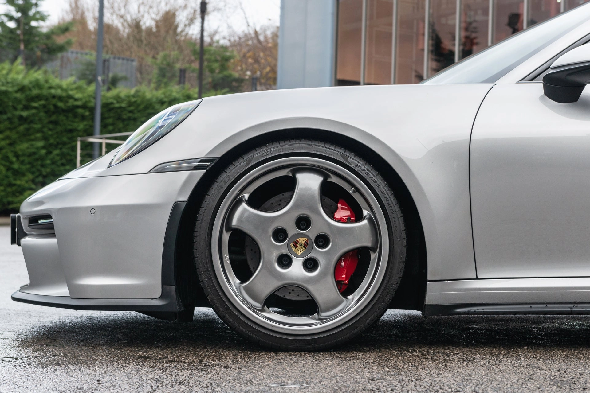 Porsche Targa 992 - Silver Exterior