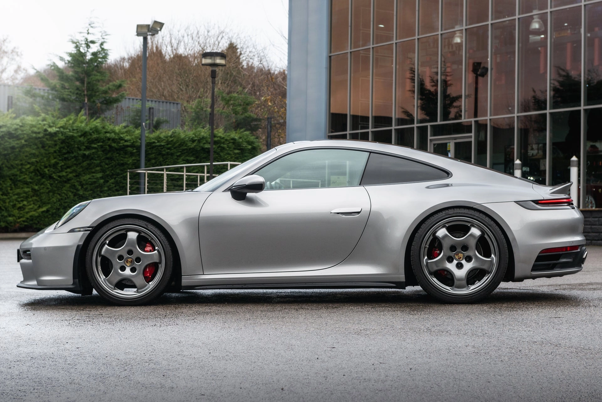 Porsche Targa 992 - Silver Exterior