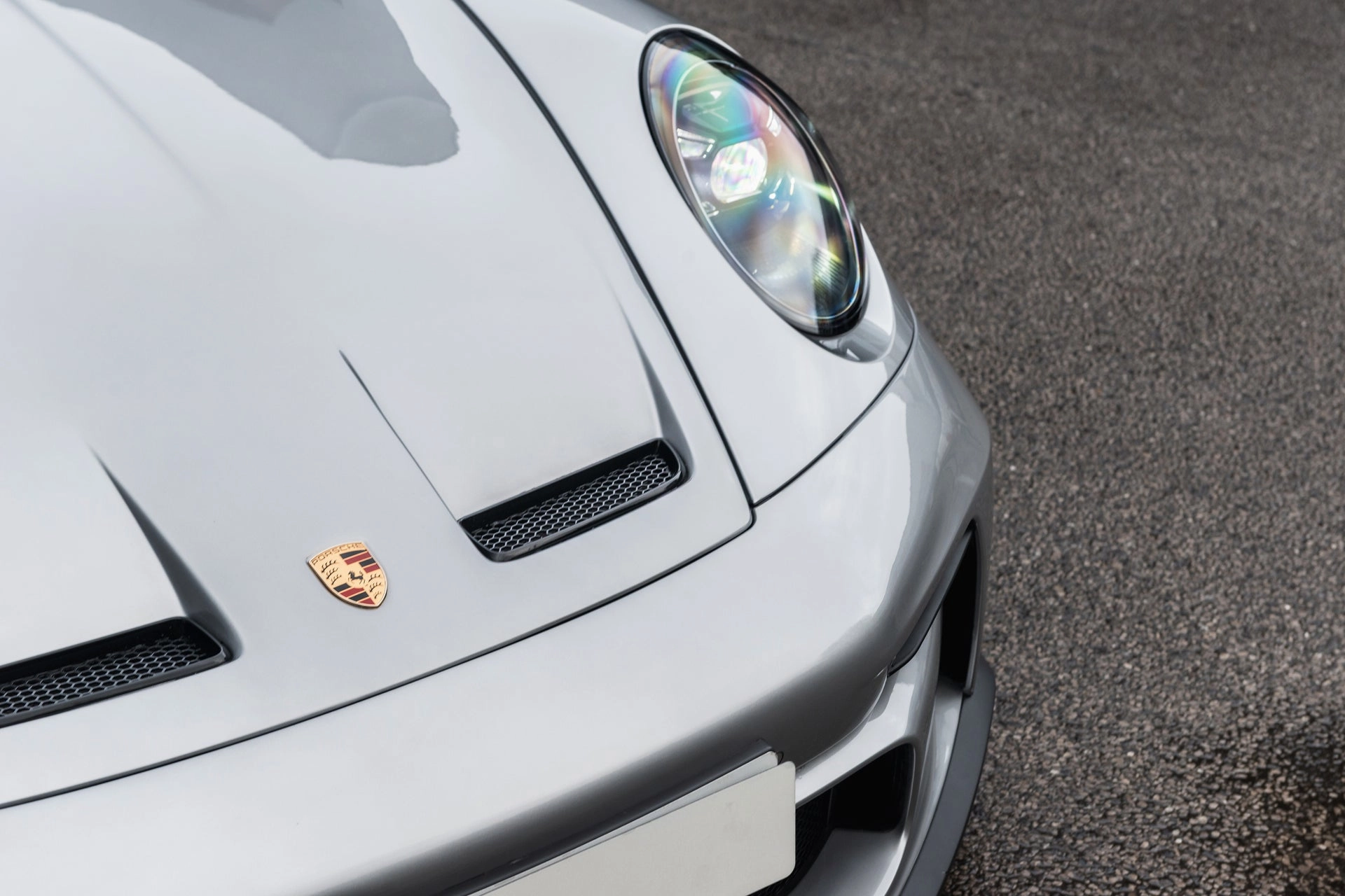 Porsche Targa 992 - Silver Exterior