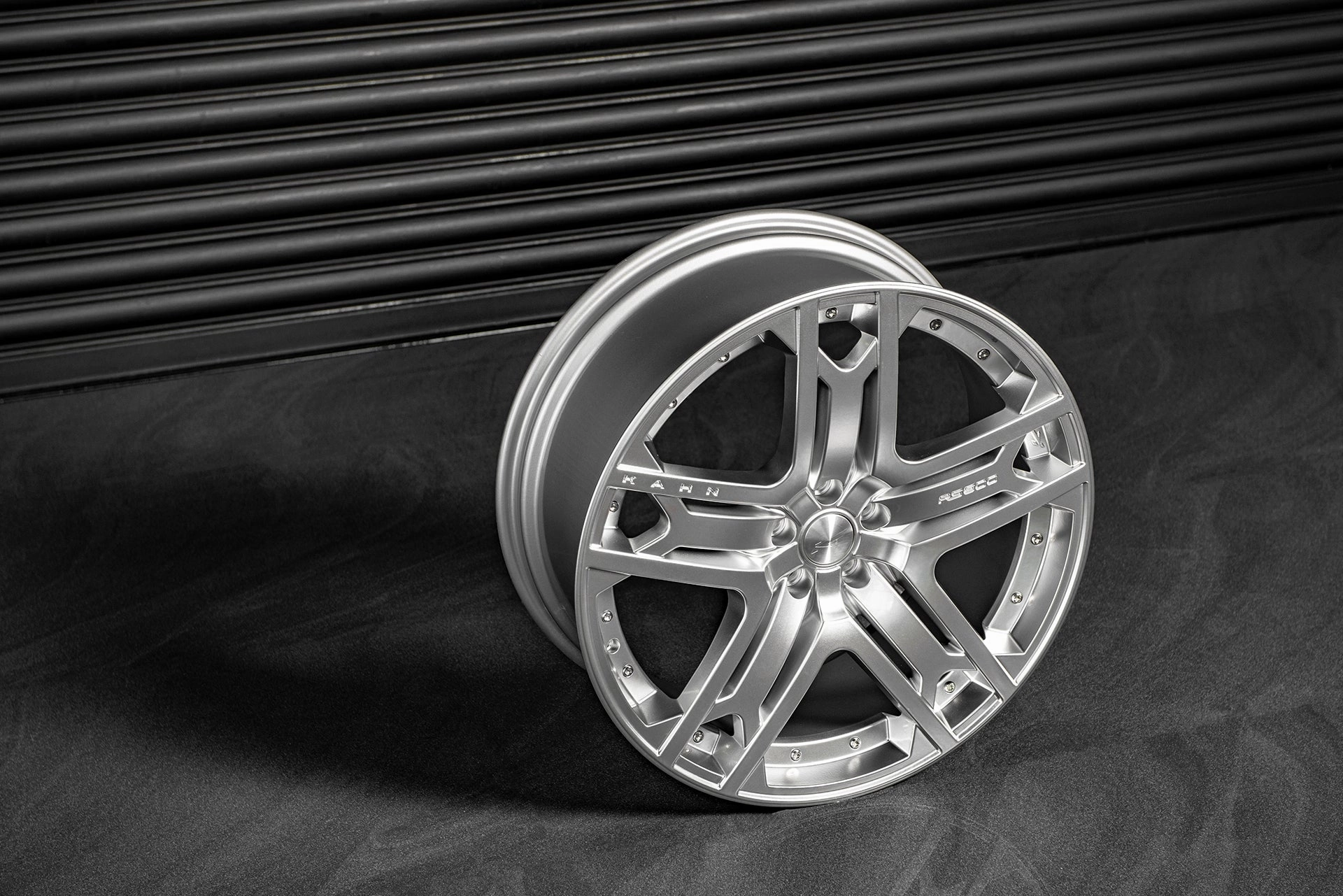 Range Rover (2009-2012) RS600 Light Alloy Wheels