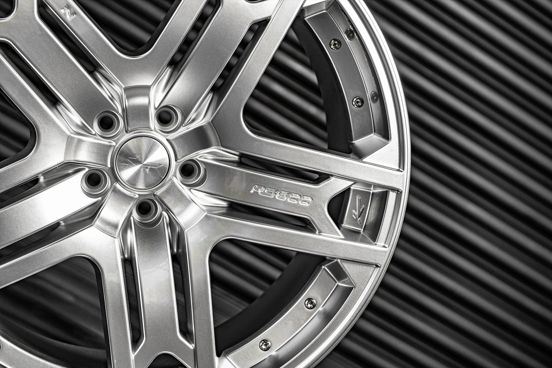 Range Rover (2009-2012) RS600 Light Alloy Wheels