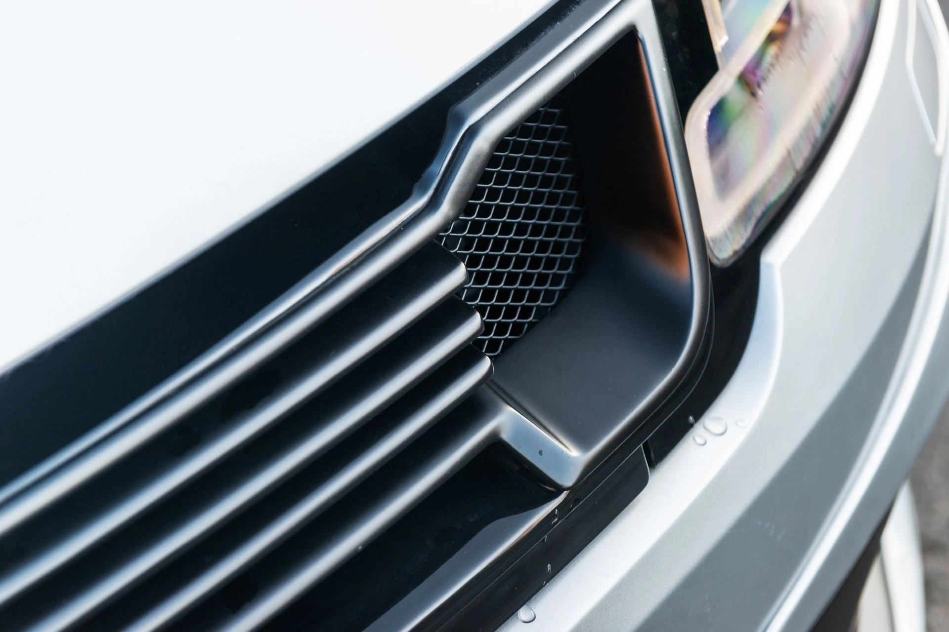Range Rover Sport SVR Pace car - Silver Exterior
