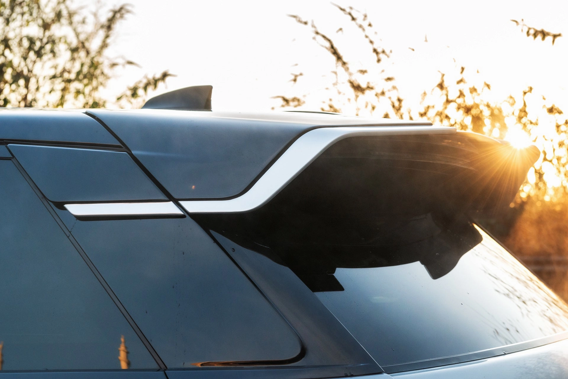 Range Rover Sport SVR Pace car - Silver Exterior