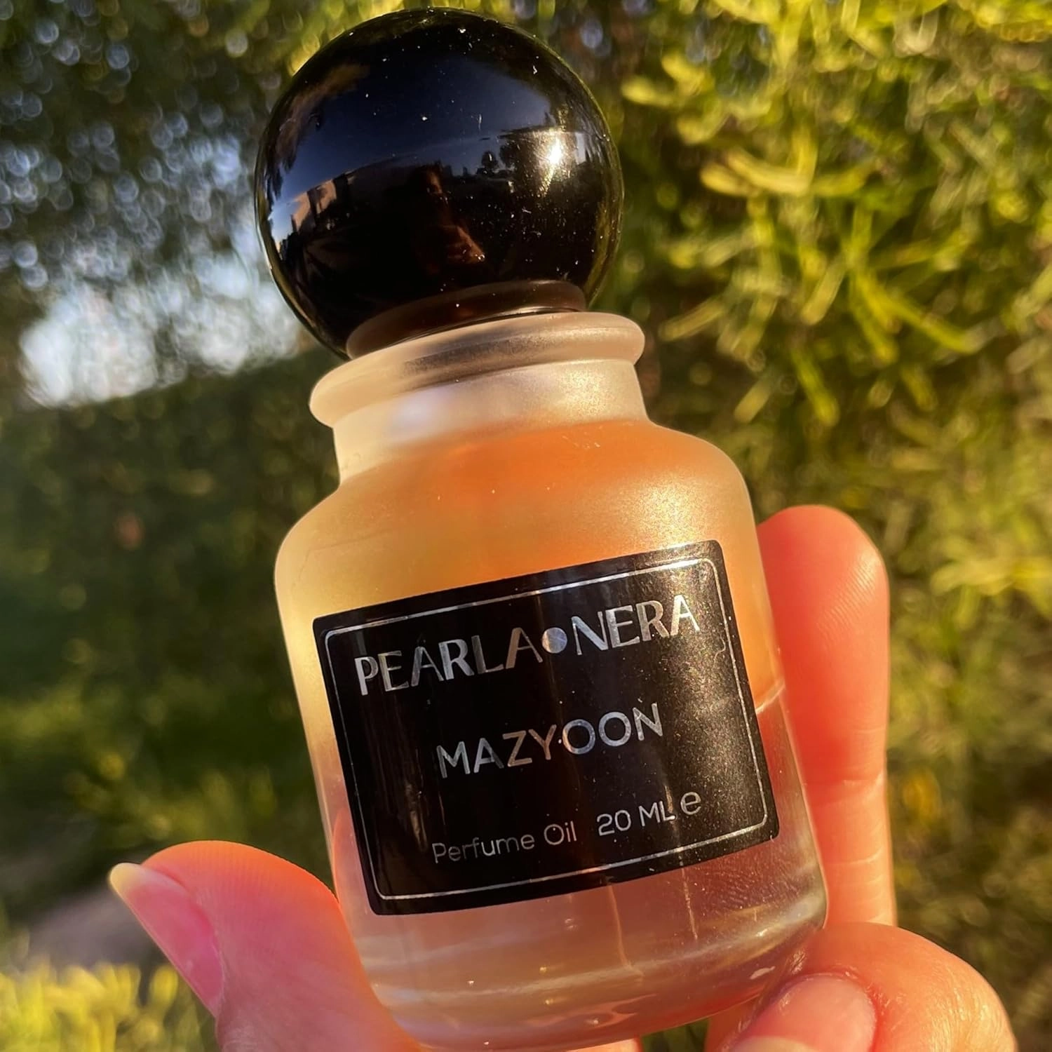 RED LALIBELLA .68 Fl Oz, Perfumes for Women, Captivating Fruity Floral Perfume Oil, Perfect for Daily Wear, Presented in an Exquisite Bottle.
