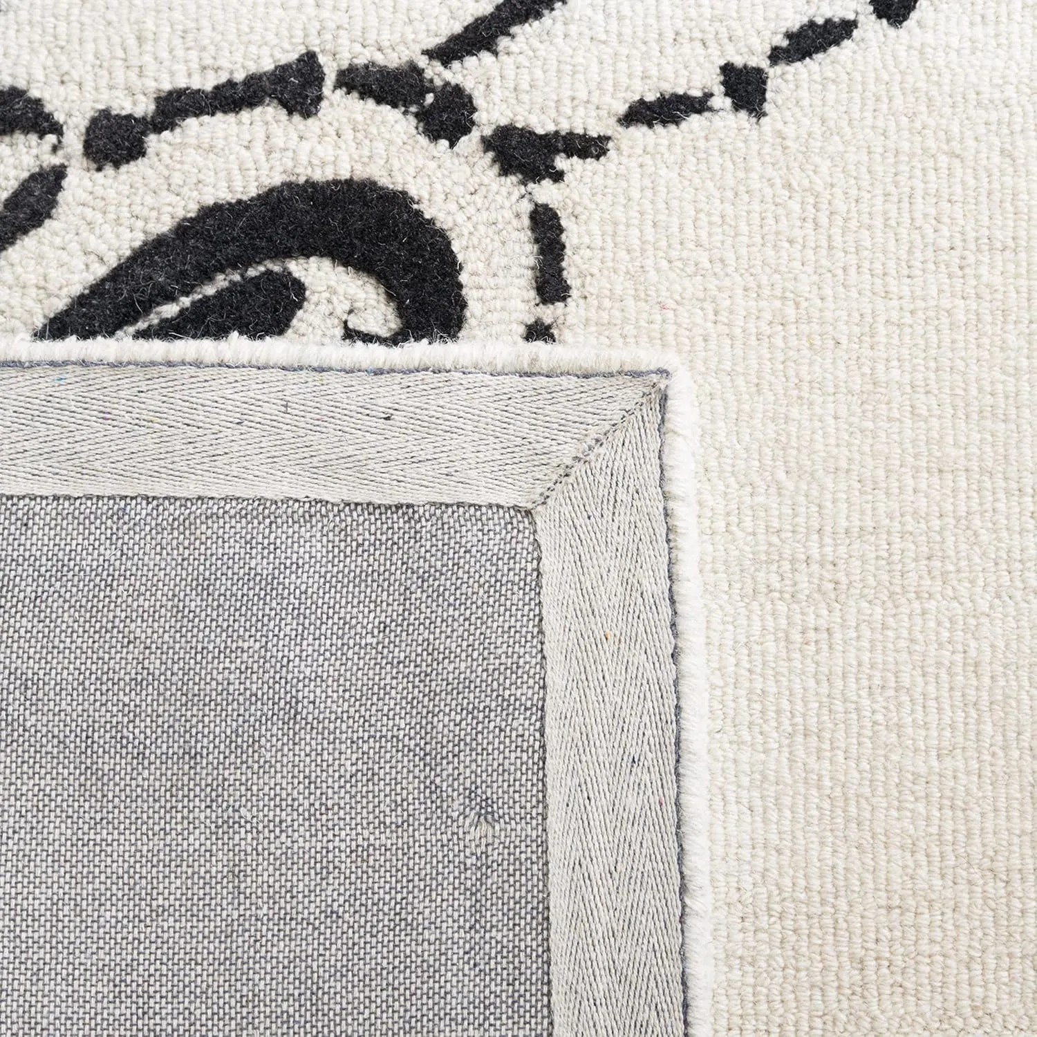 SAFAVIEH Jardin Collection Area Rug - 5' x 8', Ivory & Black, Handmade Wool, Ideal for High Traffic Areas in Living Room, Bedroom (JAR732Z)
