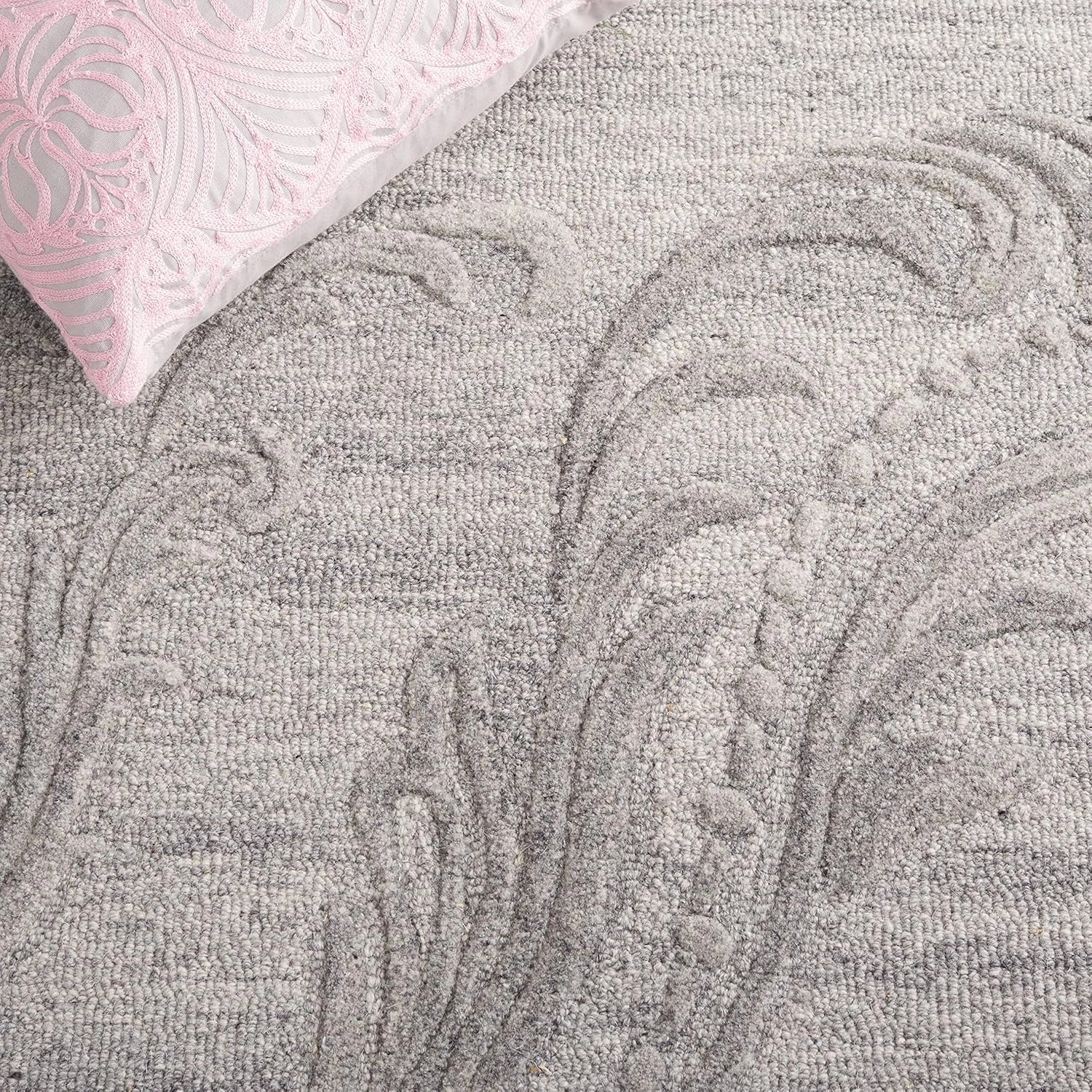 SAFAVIEH Jardin Collection Area Rug - 5' x 8', Grey, Handmade Wool, Ideal for High Traffic Areas in Living Room, Bedroom (JAR732G)