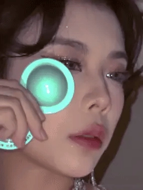 SHEGLAM - Lunar Glow Highlighter